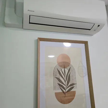 303 - Refait A Neuf アパート ストラスブール