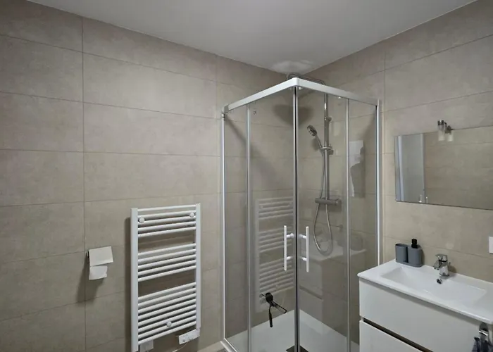 303 - Refait A Neuf *